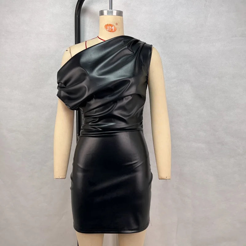 RNSHANGER Elegant Sexy Inclined Shoulder Dress Casual Pu Leather Ruched Bodycon Ladies Mini Dress for Club